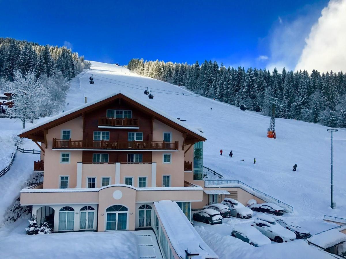 Hotel Vierjahreszeiten Flachau Extérieur photo