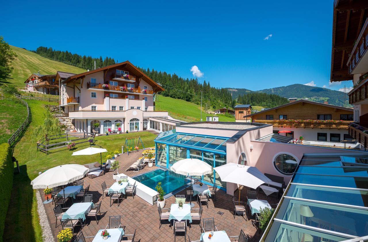 Hotel Vierjahreszeiten Flachau Extérieur photo