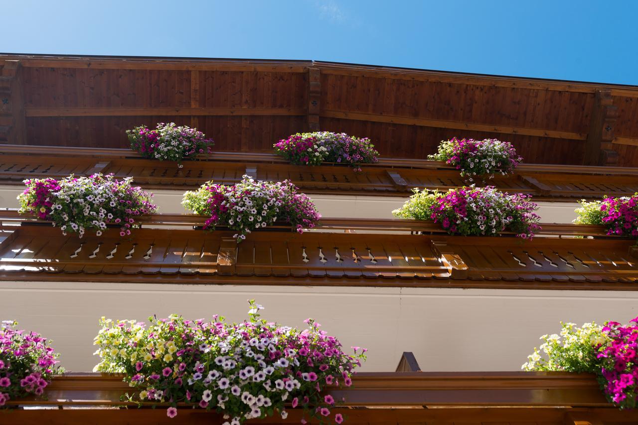 Hotel Vierjahreszeiten Flachau Extérieur photo